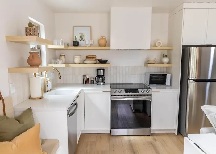The Laurel Loft