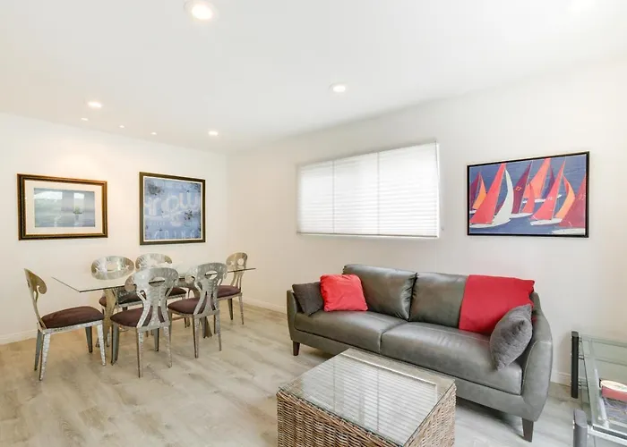 San Diego Home With Deck Walk To Mission Beach!