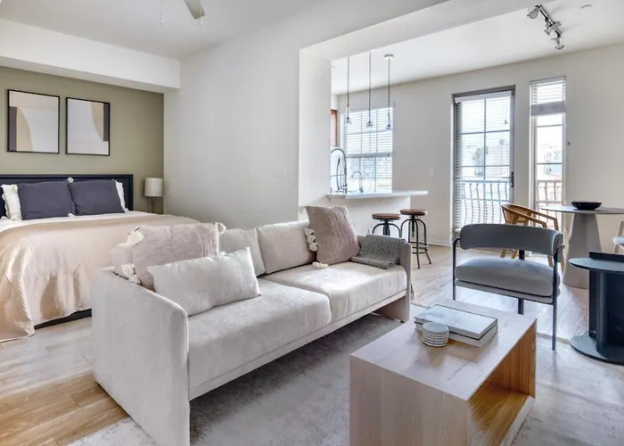 Little Italy Studio W Gym Pool Nr Light Rail San-6