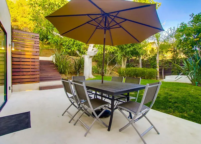 Sunset Cliffs Modern Luxury Estate W Ocean Views, Oversized Spa, Ac, Yard!