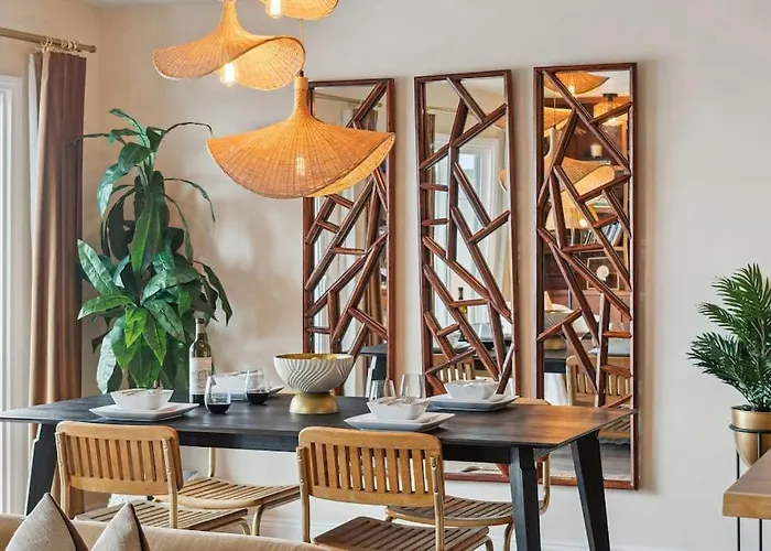 Luxurious La Jolla Condo W/ Ocean Views!