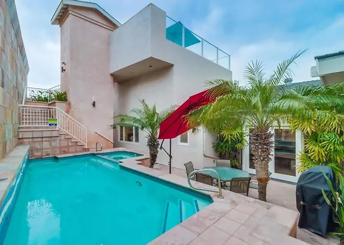 Ocean & Bay Views Pool & Hot Tub Rooftop Patio