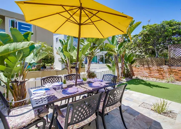 B5089 Seascape Beach House