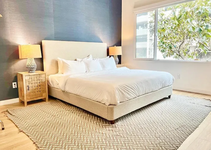 Dapper Retreat In Vibrant San Diego