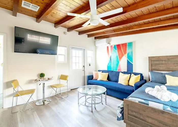 Chic Studio Suite Serene Backyard In Heart Of Sd