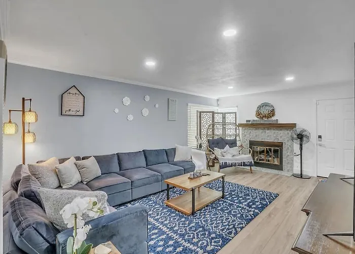 3Bed 3Bath Blocks To The Beach And Bay In Pb