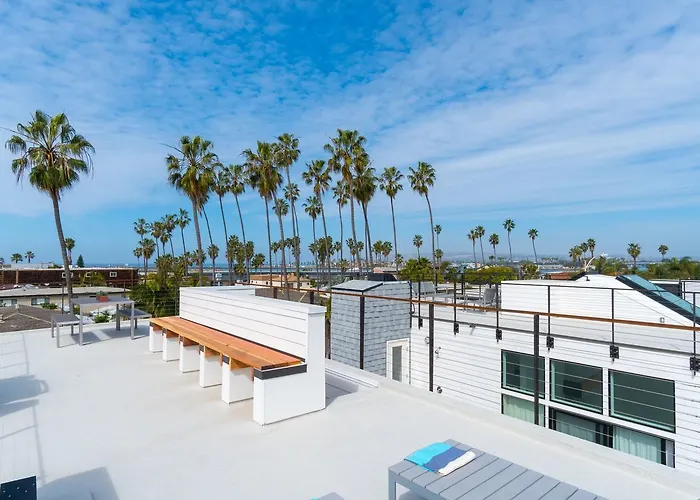 Steps To The Beach, Rooftop Deck