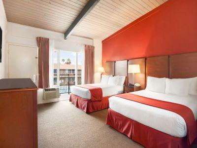 Hotel Ramada By Wyndham North & Conference Center 3*