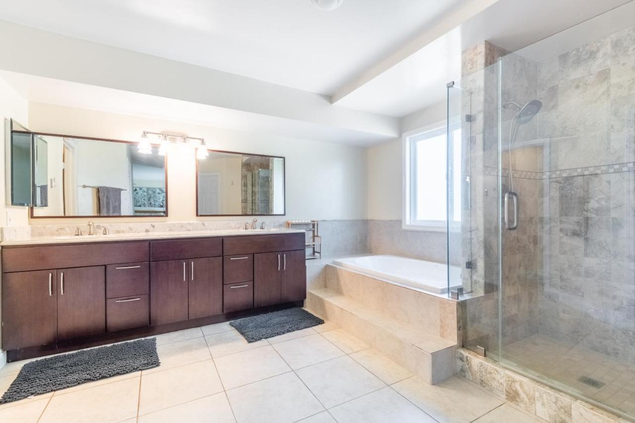Luxury House, Beach, Pool & Pet-friendly * San Diego