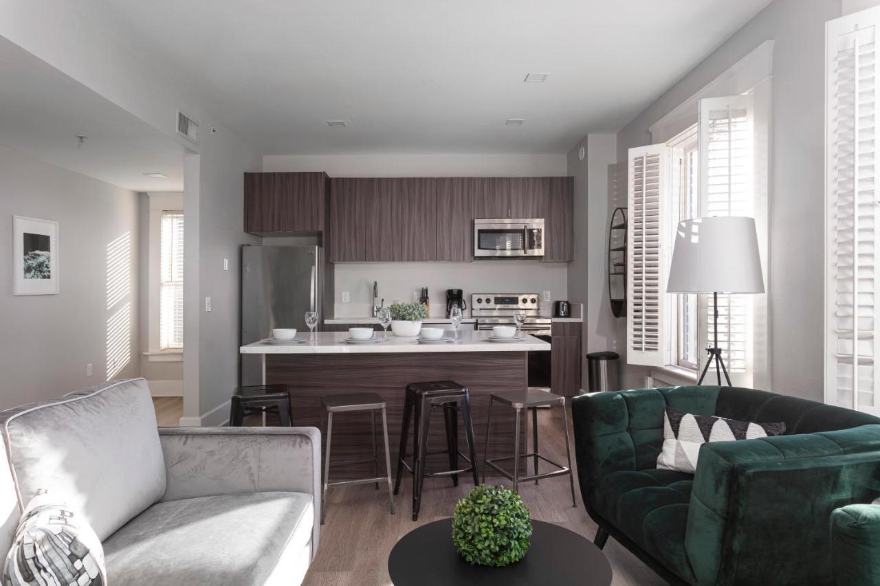 Sd Luxury Apts Best Area