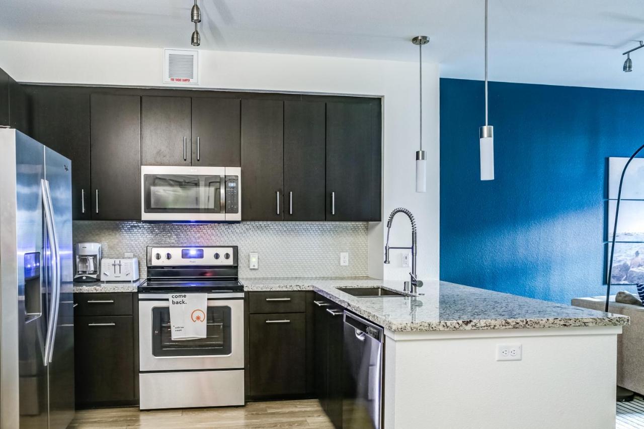Luxury Apts Near Sdsu By Wanderjaunt Apartment San Diego