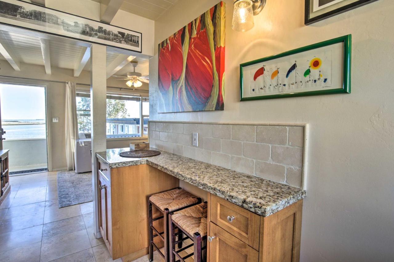Hub With Bay Views - 1 Block To Beach! San Diego