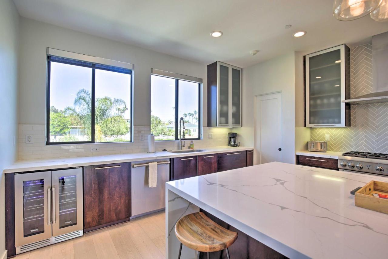 Holiday home Chic Abode Rooftop Balcony And Bay Views! *