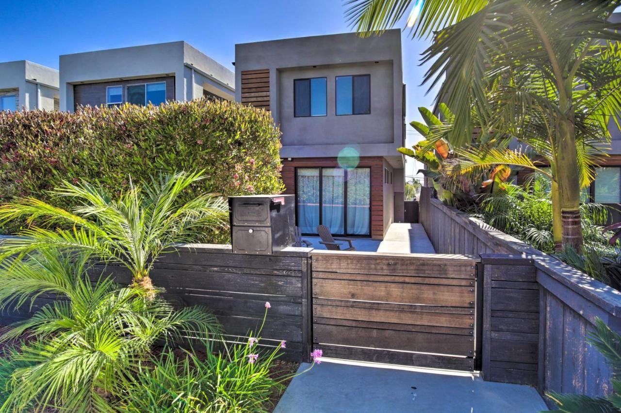 Holiday home Chic Abode Rooftop Balcony And Bay Views!