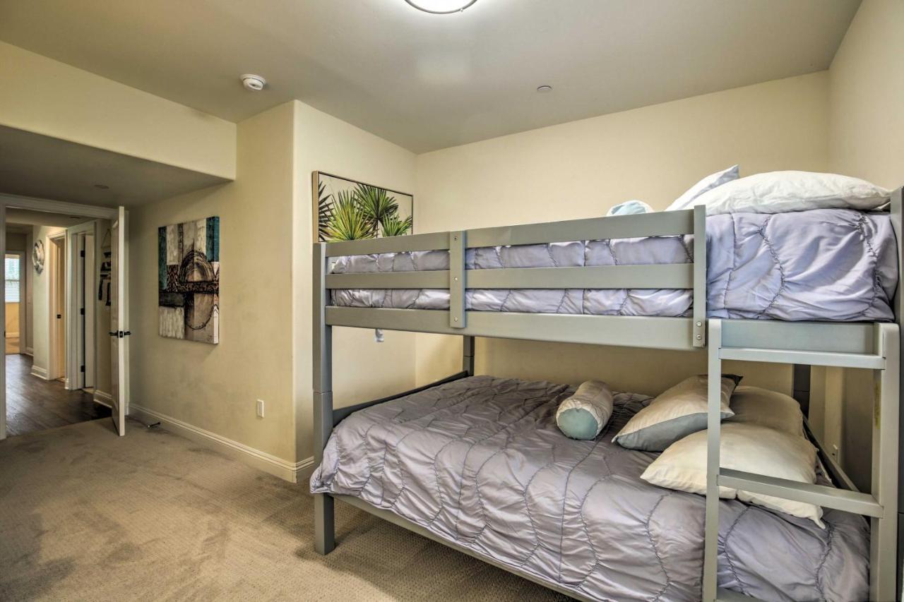 Sunny Socal Hideaway Less Than 2 Miles To Pacific Beach!