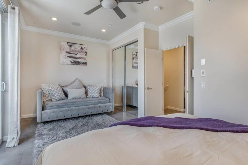 Spectacular View- Luxurious 4bd 4ba Holiday home *