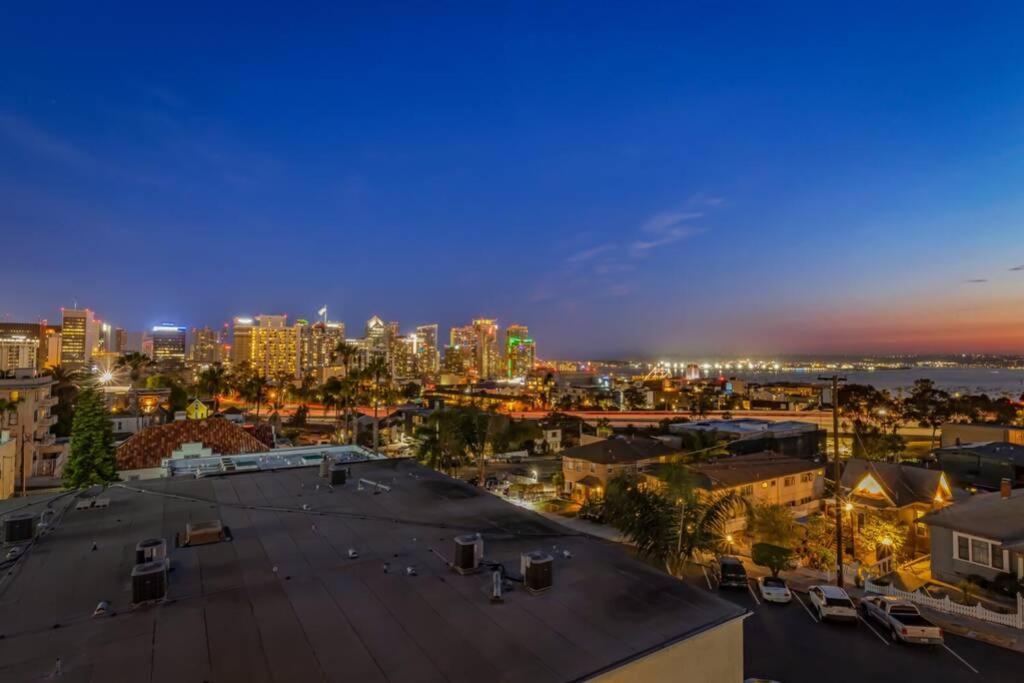 Spectacular View- Luxurious 4bd 4ba Holiday home