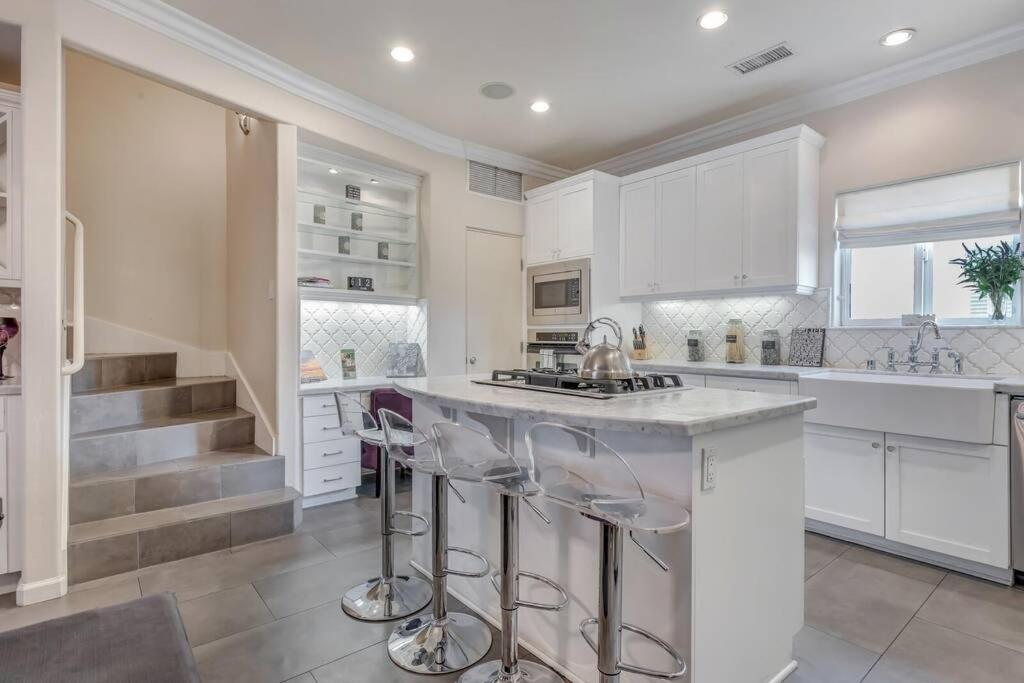 Holiday home Spectacular View- Luxurious 4bd 4ba