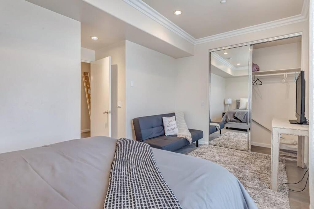 Spectacular View- Luxurious 4bd 4ba Holiday home