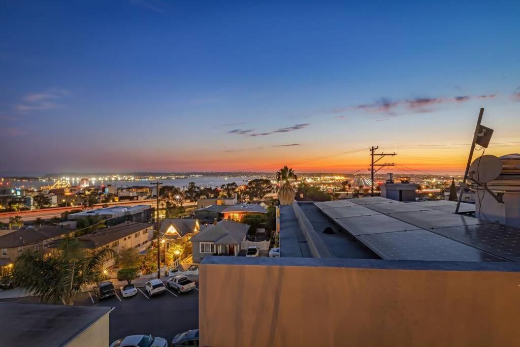 Spectacular View- Luxurious 4bd 4ba Holiday home