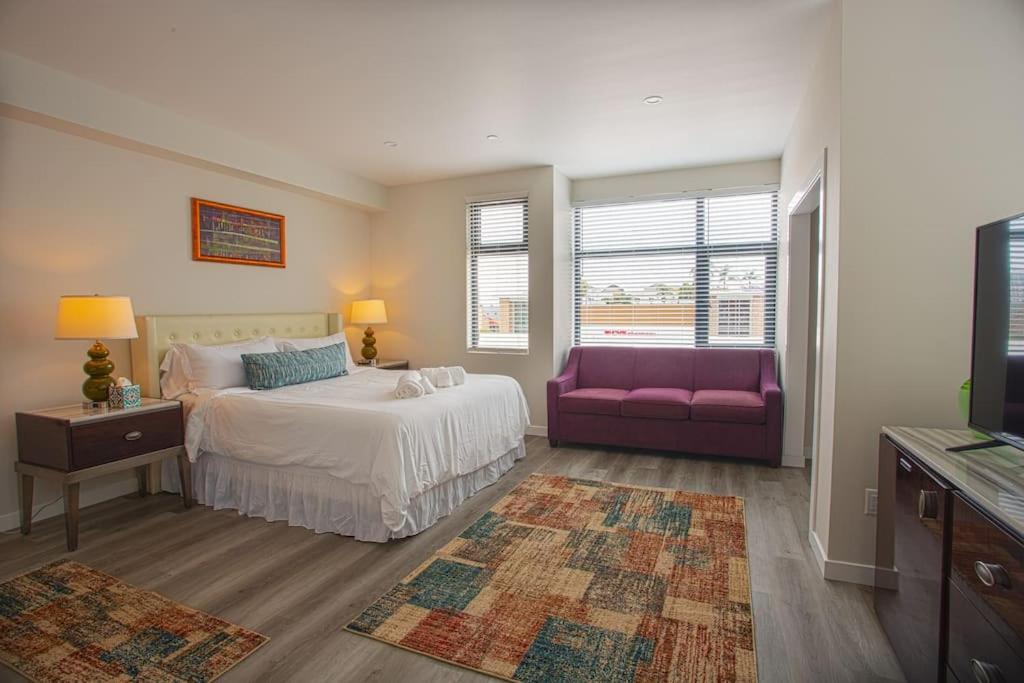 Comfy With Cali King Size Mattress Apartment