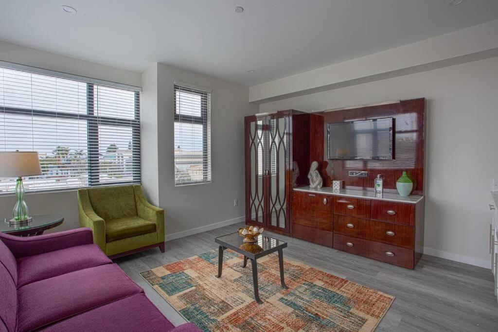 Apartment Cali King Size One Bedroom Luxurious In Dtsd San Diego