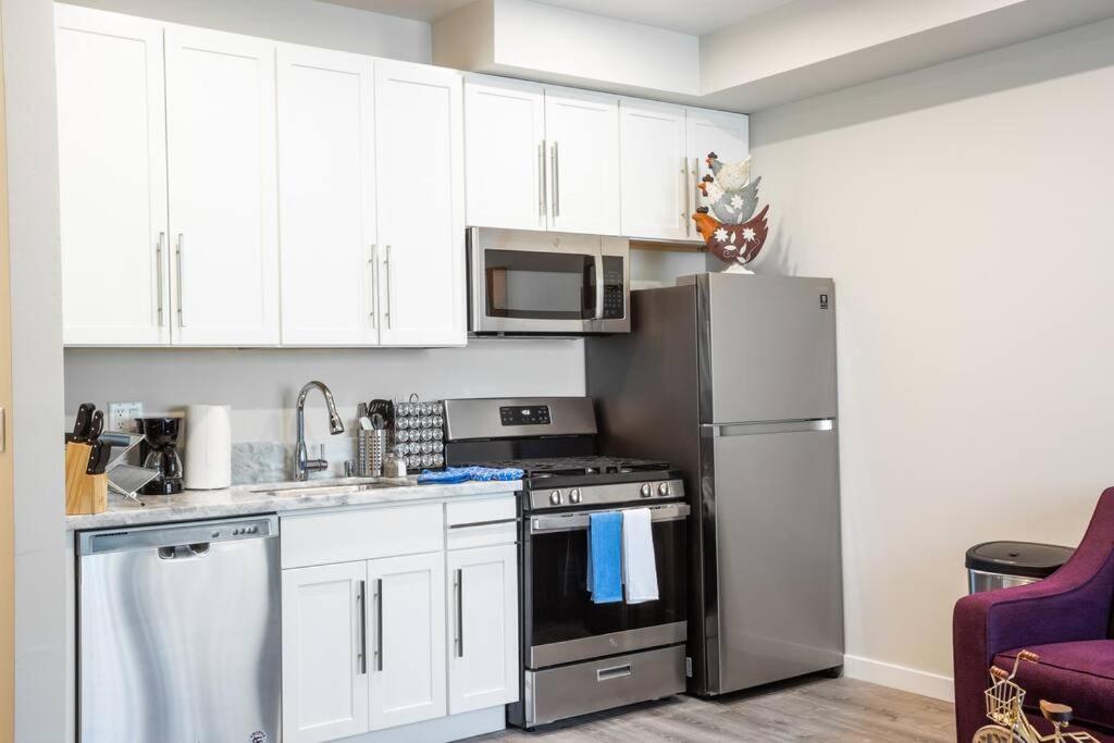 1-bedroom With Cali King Size Bed In Apartamento