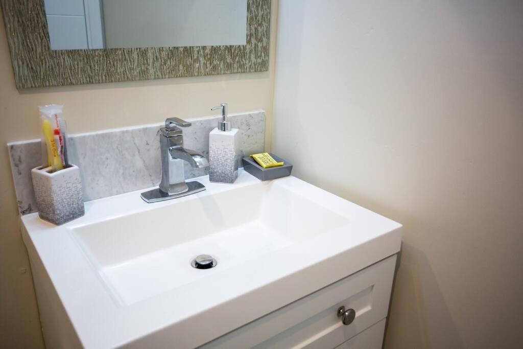 1-bedroom With Cali King Size Bed In * San Diego