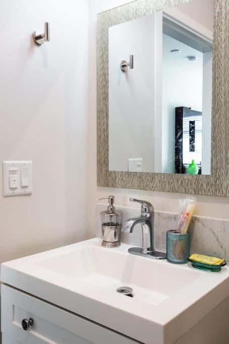 Apartment Lovely W Full Kitchen In Heart Of San Diego