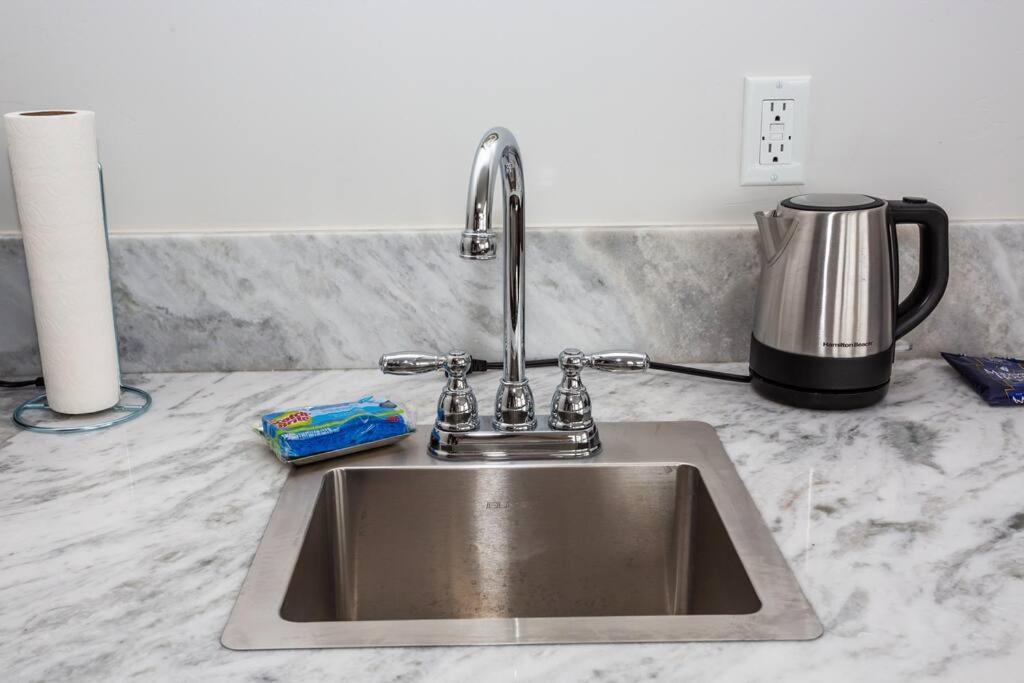 Cali King Size One Bedroom Luxurious In Dtsd