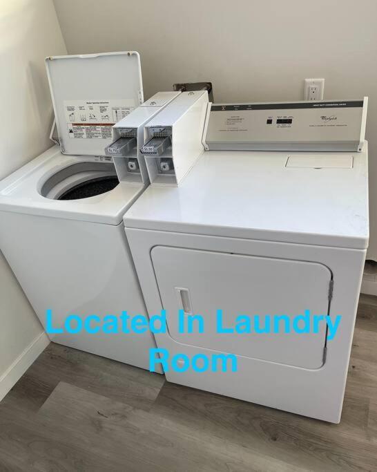 Inn One Bedroom With Luxurious Furnitures