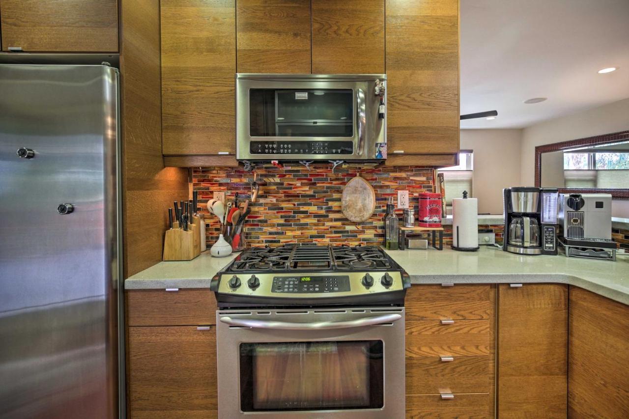 Updated With Private Yard And Grill! * San Diego