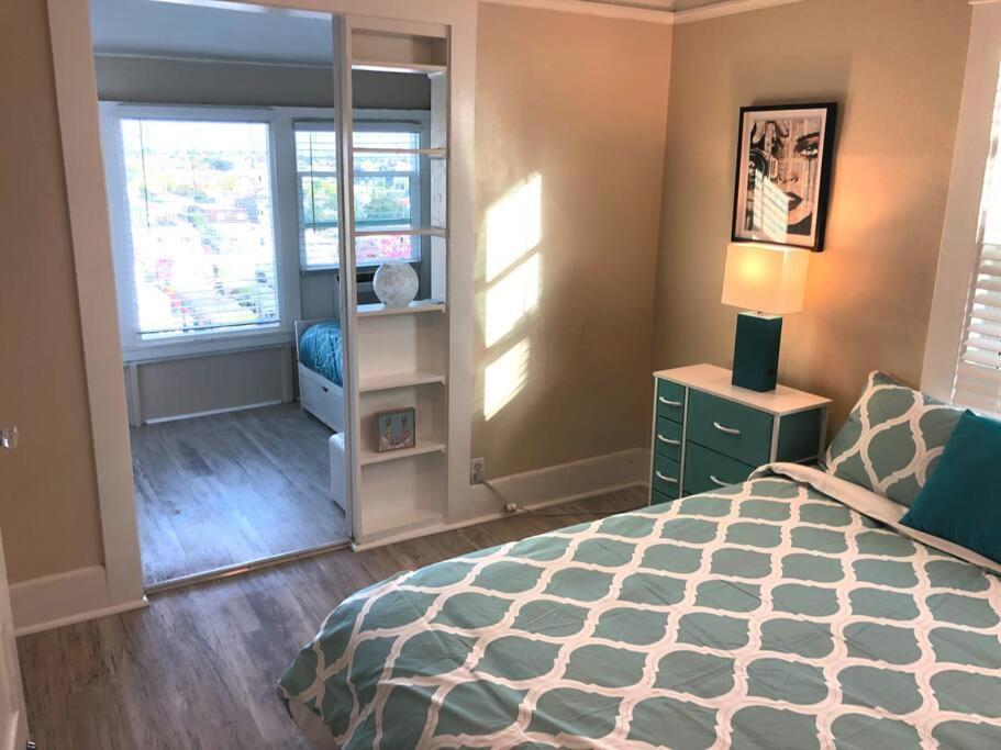 Viva California Apartment *