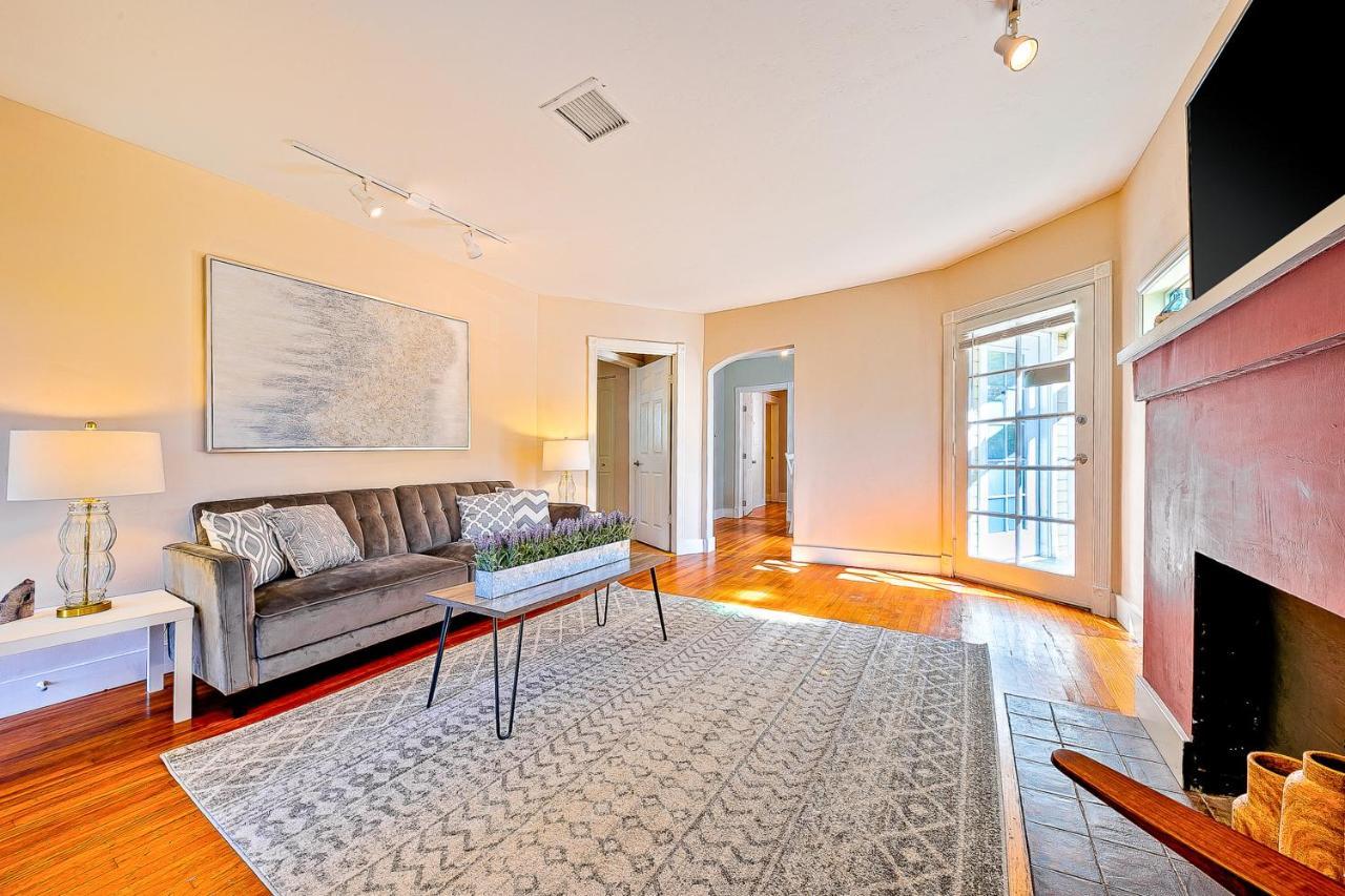 Holiday home Charming Hillcrest Craftsman *
