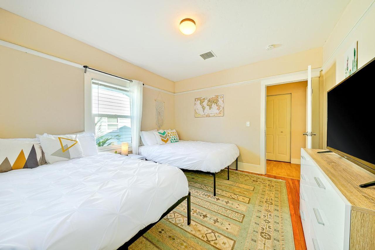 Holiday home Charming Hillcrest Craftsman *