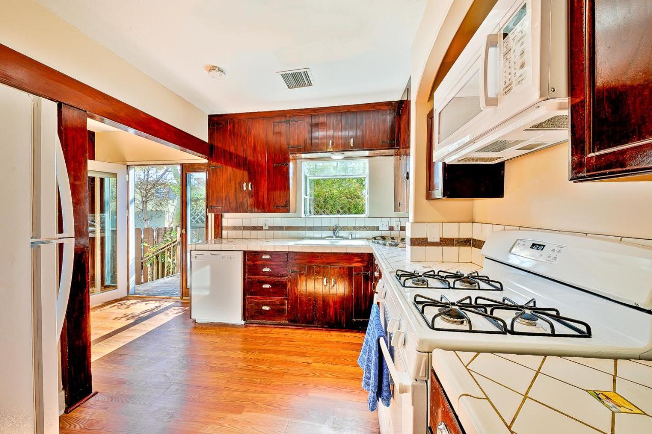 Charming Hillcrest Craftsman Holiday home *
