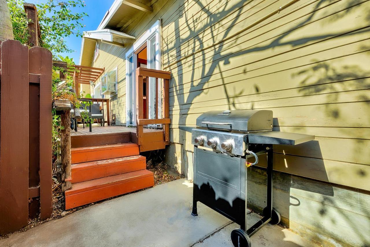 Charming Hillcrest Craftsman Holiday home *