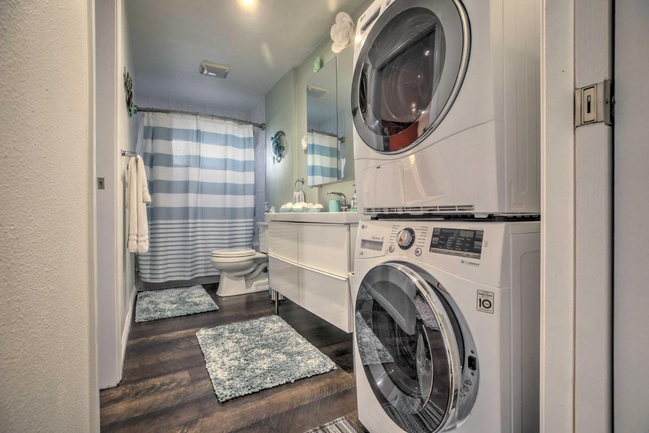 Contemporary Gem With Community Pool! Apartment *