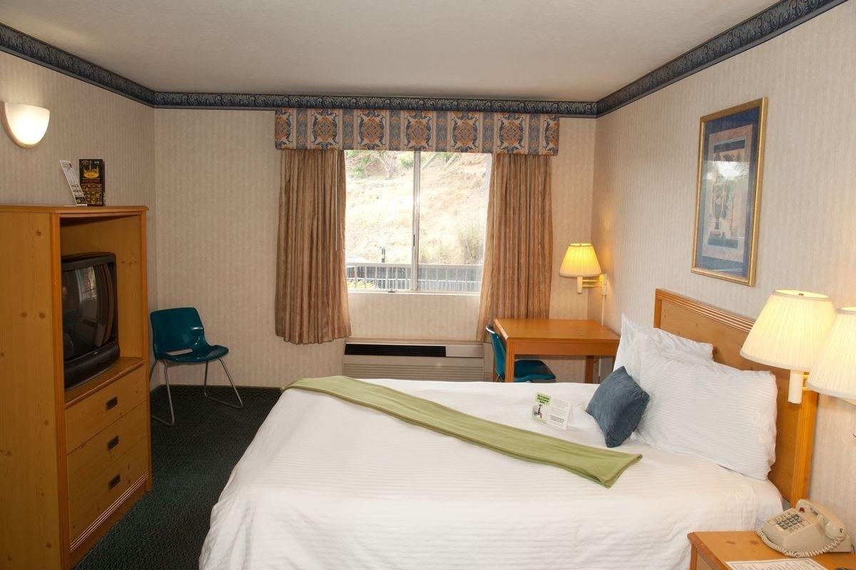 Motel Bay And