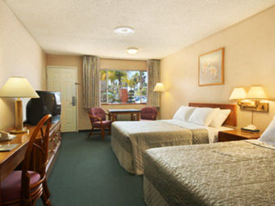 Days Harbor View Hotel San Diego