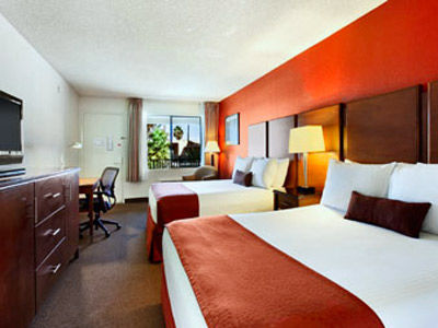 Ramada By Wyndham North & Conference Center 3*