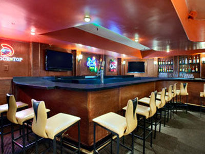 Ramada By Wyndham North & Conference Center