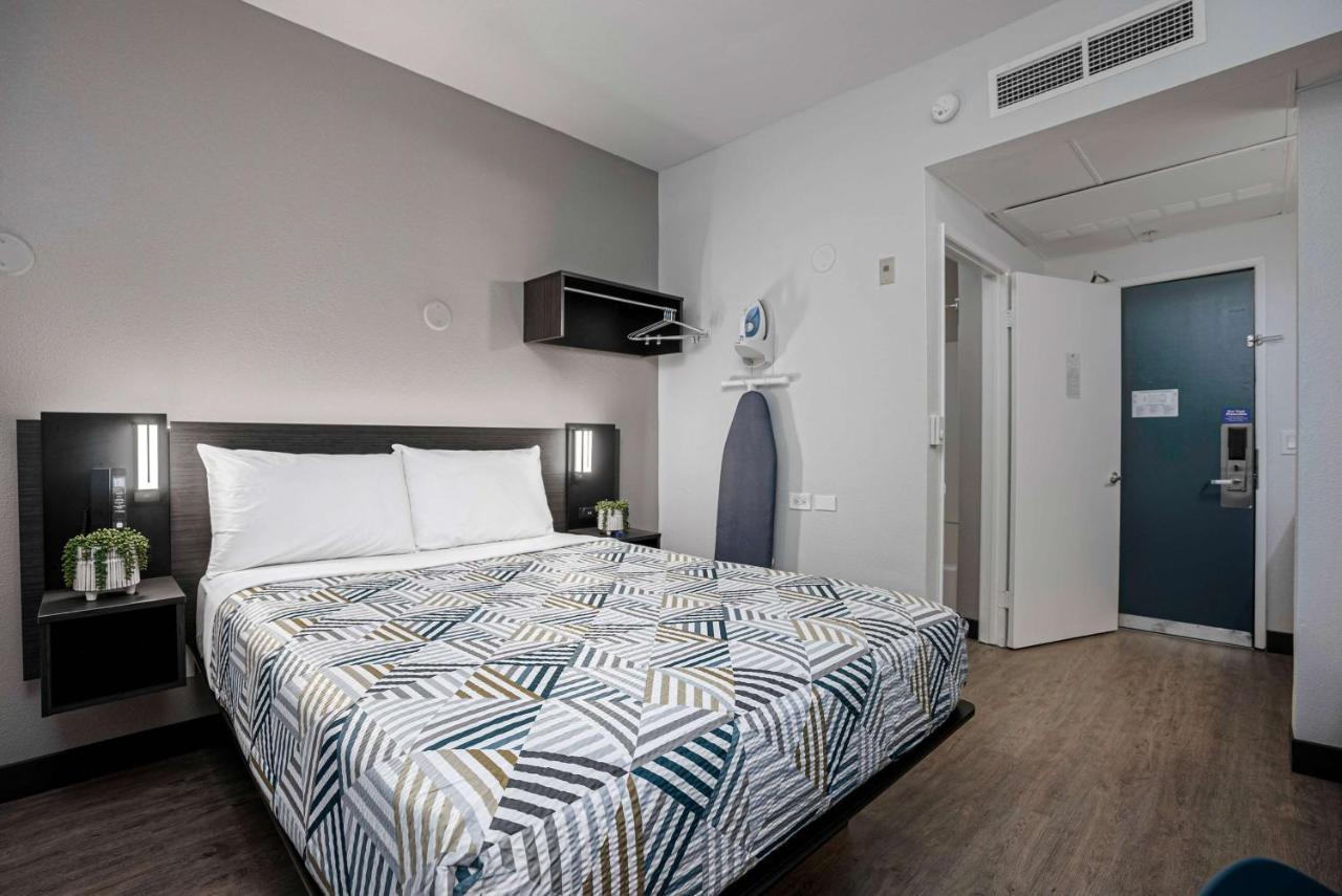 Hotel 6-san Diego, Ca - Downtown 2*