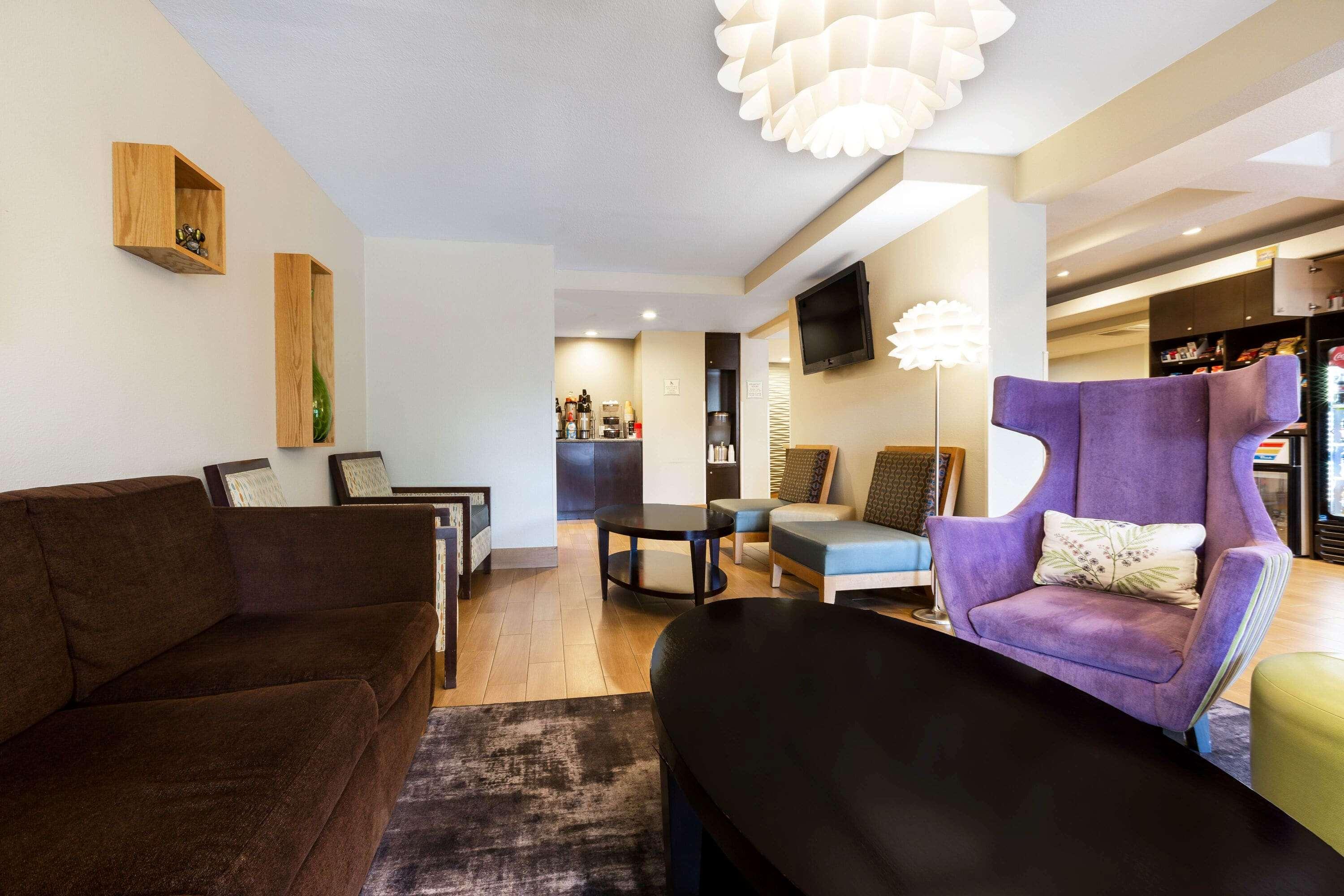 La Quinta By Wyndham Mission Bay Hotel