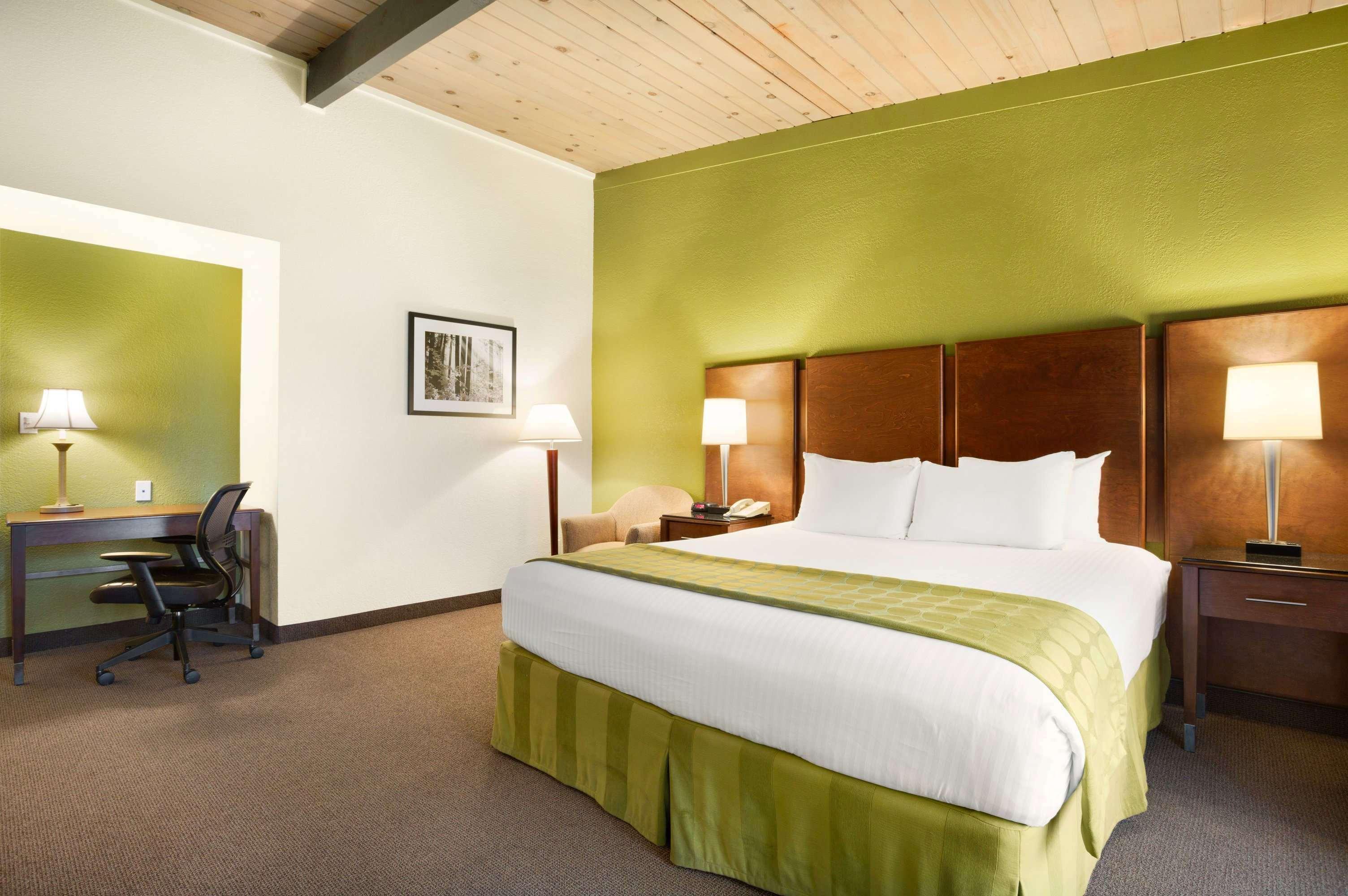 Hotel Ramada By Wyndham North & Conference Center San Diego