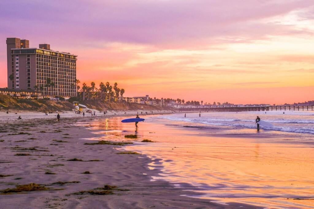 Artistic Paradise Studio With Balcony Near Downtown San Diego! Perfect For Travelers And Couples! Apartment