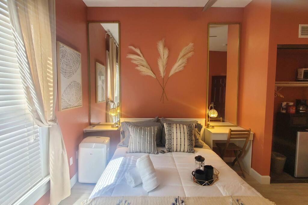 Cozy Studio Beautiful And Peaceful Of Gem Gaslamp District! Your Away From Home! Apartment