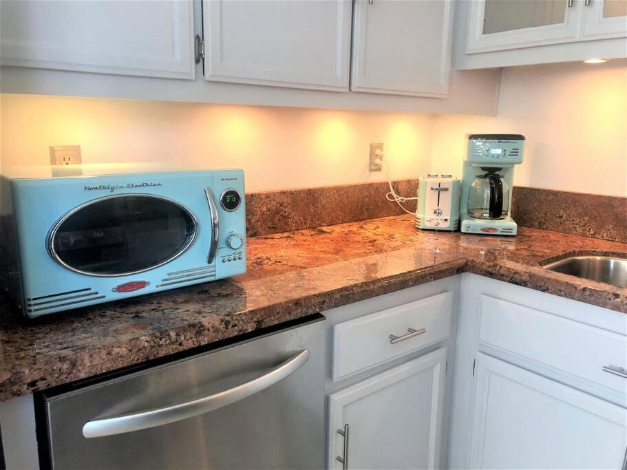 Holiday home Upscale Mission Beach Couples Getaway/pet Friendly San Diego