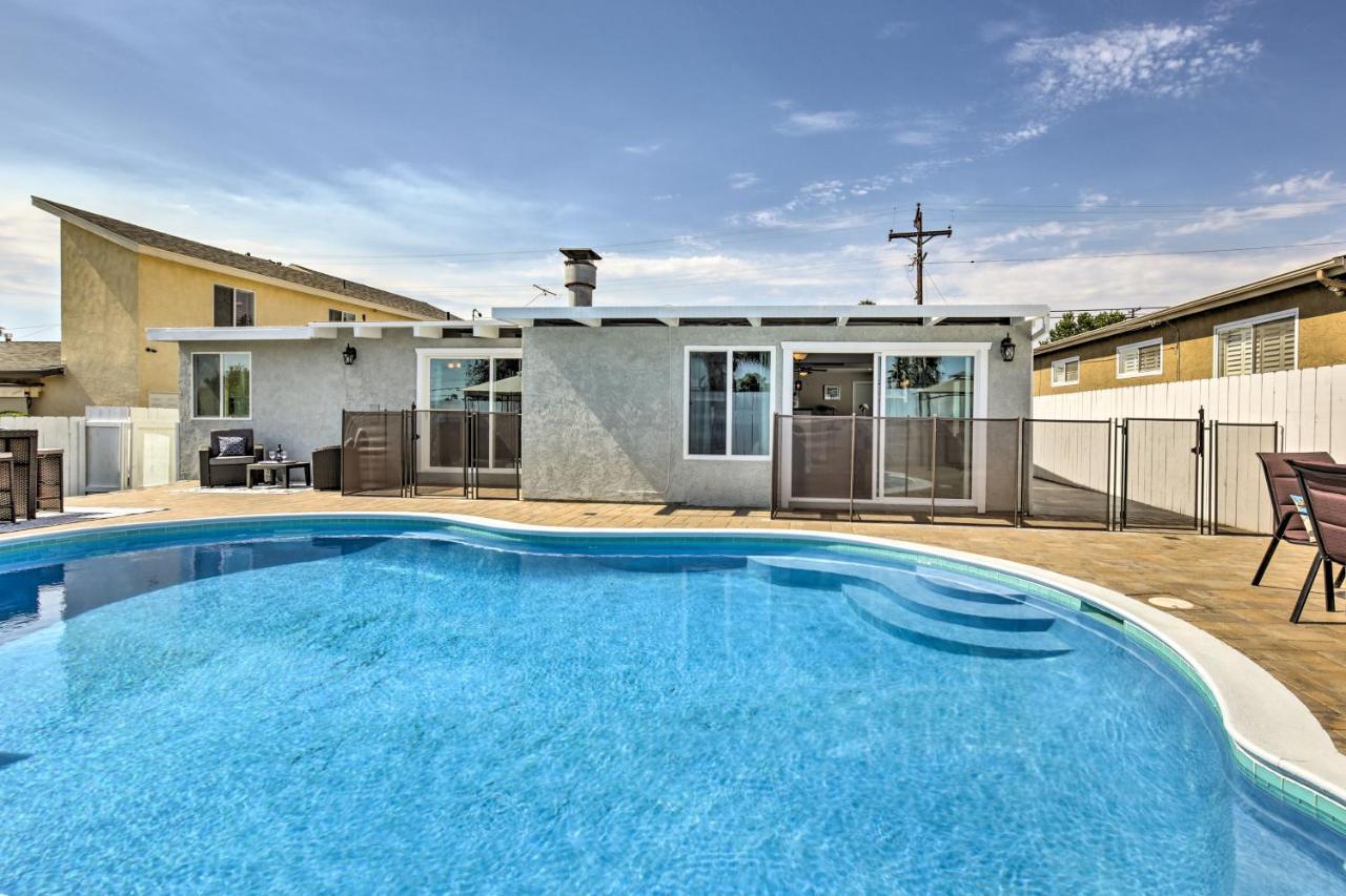 Chic House With Private Pool! Holiday home San Diego