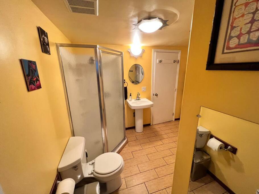 Lower Duplex, Huge Yard, Fenced *